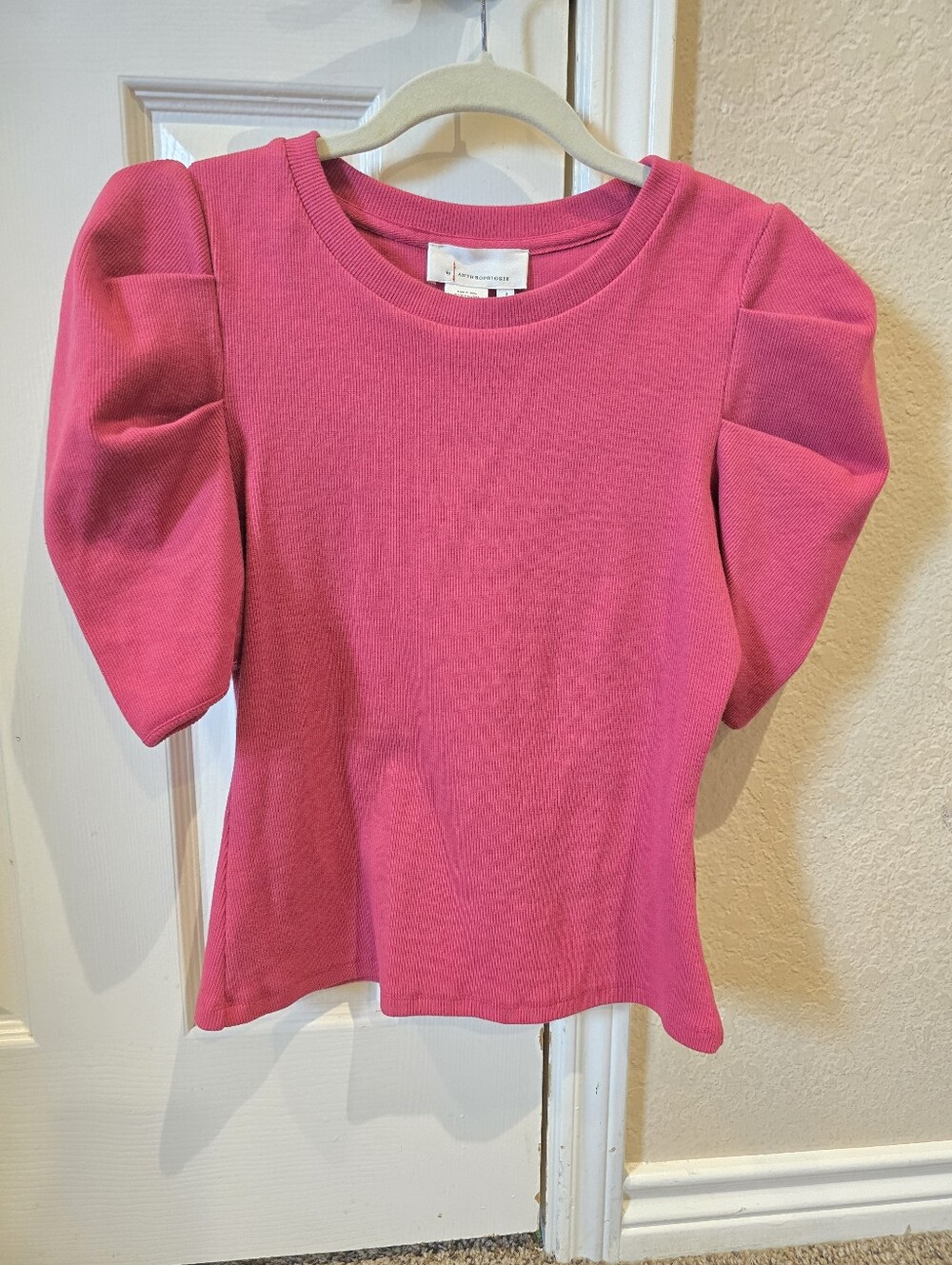 NWT Anthropologie Pink Fuschia Puff Sleeve Top Small